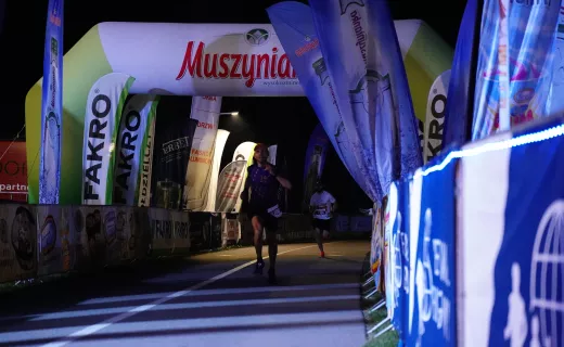 Ostatnie piątkowe zmagania na Festiwalu Biegowym. Ruszył Bieg Nocny na 7 km - 58